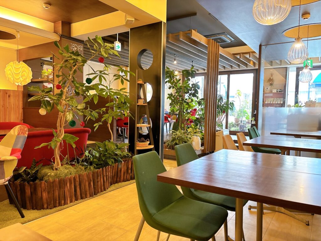 ポケットガーデン　2025年5月メニュー　店内